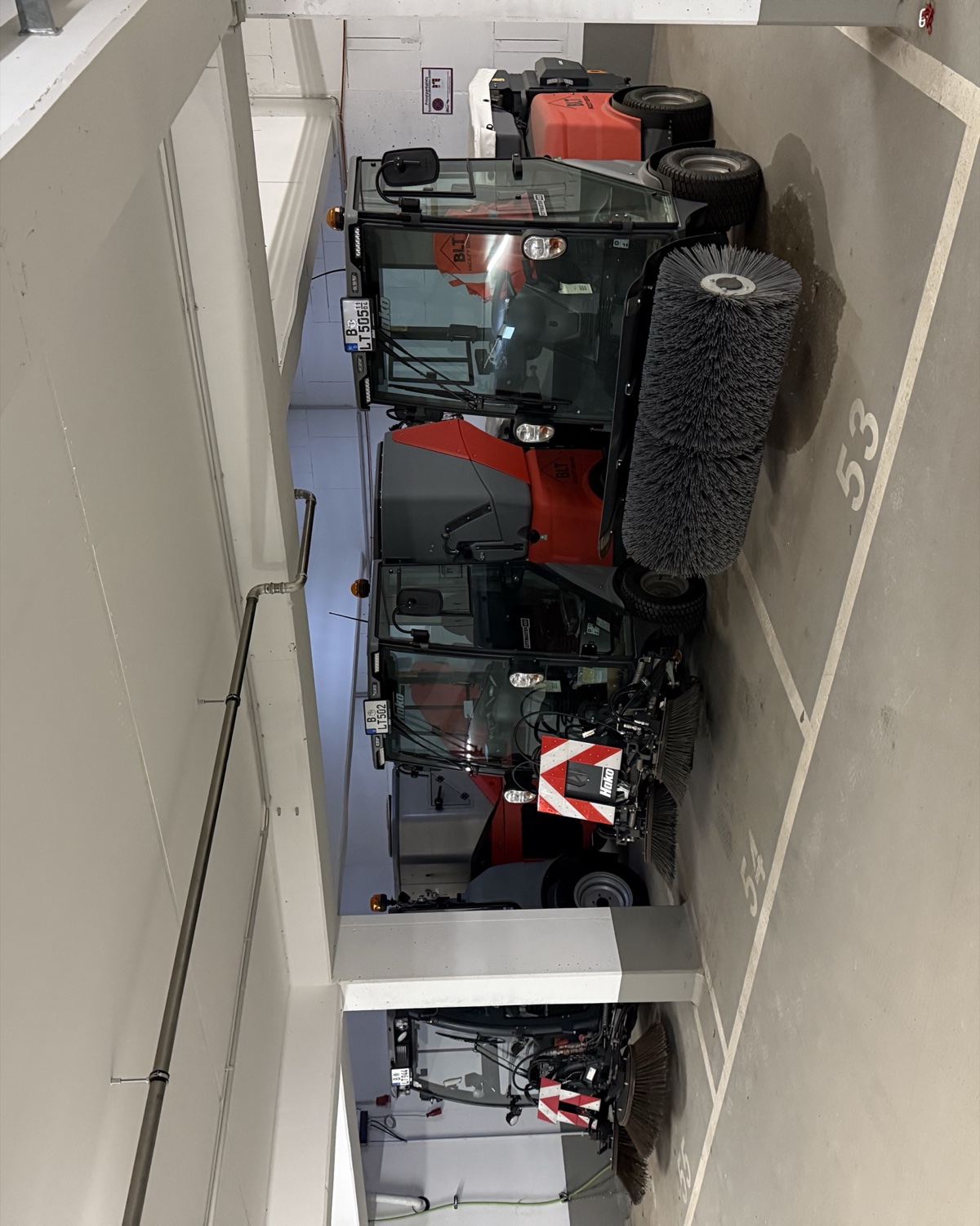 Maschinen und Ausruestung – BLT Facility Service Berlin